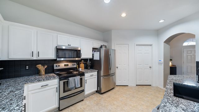 202 Angelina Drive, Crandall, TX 75114