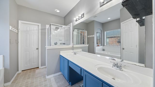 202 Angelina Drive, Crandall, TX 75114