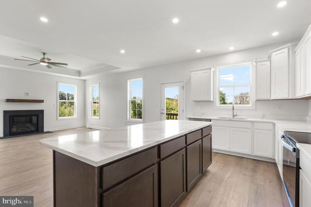 310 STEEPLE VIEW DR, Hanover, PA 17331