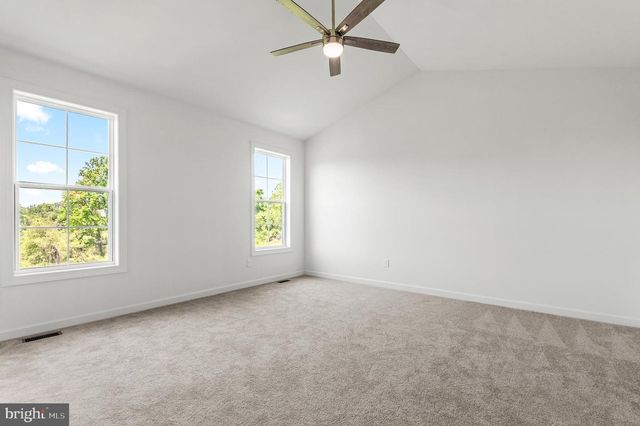 310 STEEPLE VIEW DR, Hanover, PA 17331
