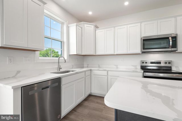 310 STEEPLE VIEW DR, Hanover, PA 17331