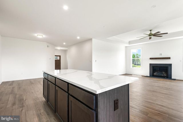 310 STEEPLE VIEW DR, Hanover, PA 17331