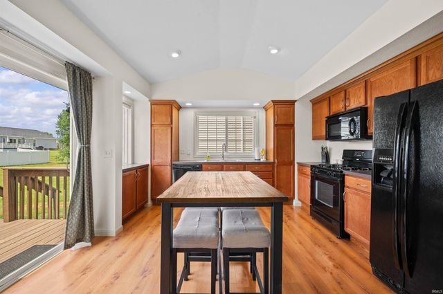51813 Melwood Court, South Bend, IN 46628