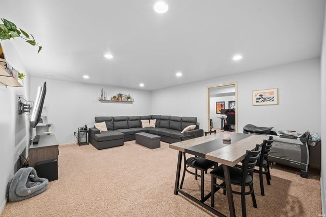51813 Melwood Court, South Bend, IN 46628