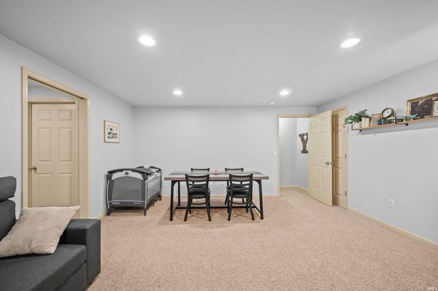 51813 Melwood Court, South Bend, IN 46628