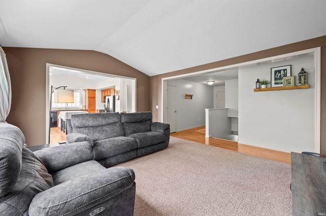 51813 Melwood Court, South Bend, IN 46628