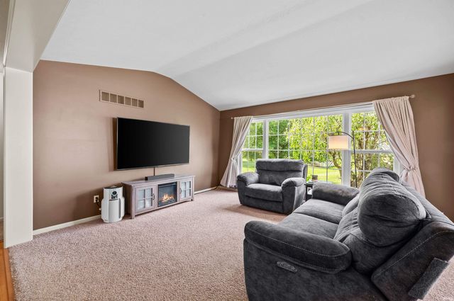 51813 Melwood Court, South Bend, IN 46628