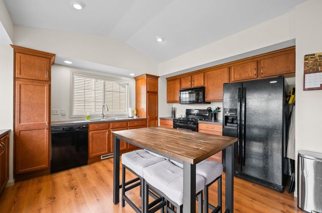 51813 Melwood Court, South Bend, IN 46628
