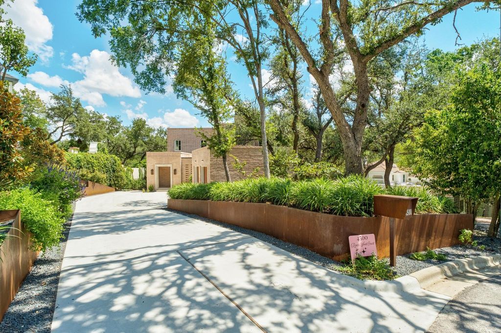 4500 River Wood CT, Austin, TX 78731