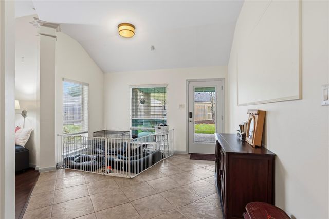 104 Grand Falls Court, League City, TX 77539