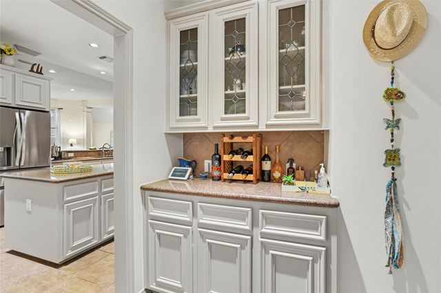 104 Grand Falls Court, League City, TX 77539