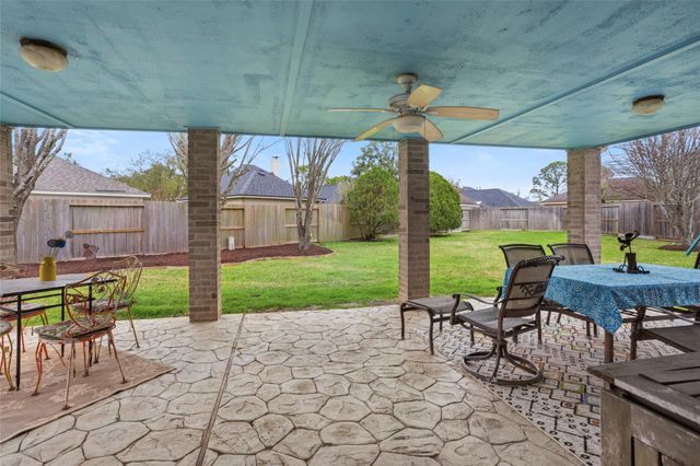 104 Grand Falls Court, League City, TX 77539