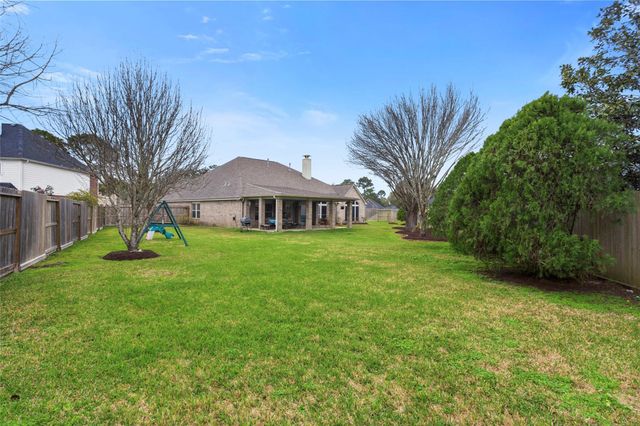 104 Grand Falls Court, League City, TX 77539