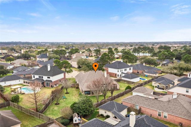 104 Grand Falls Court, League City, TX 77539