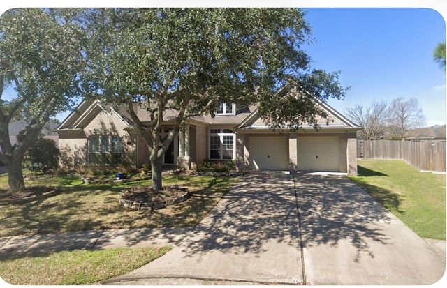 104 Grand Falls Court, League City, TX 77539