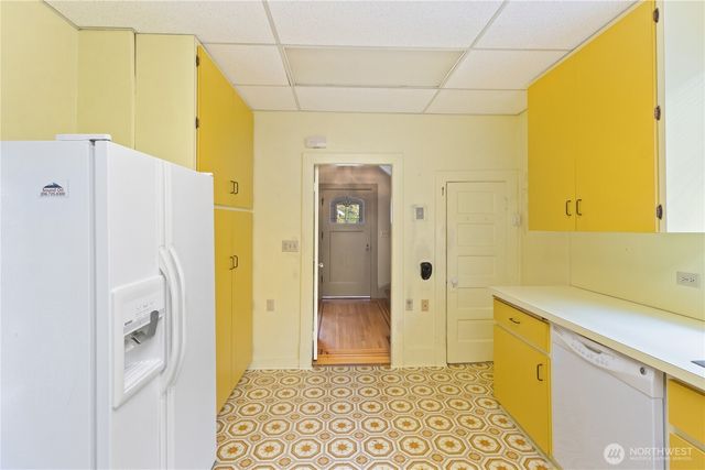 747 N 73rd Street, Seattle, WA 98103