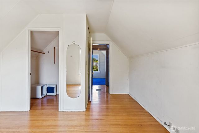 747 N 73rd Street, Seattle, WA 98103