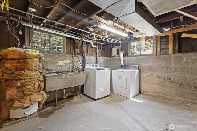 747 N 73rd Street, Seattle, WA 98103