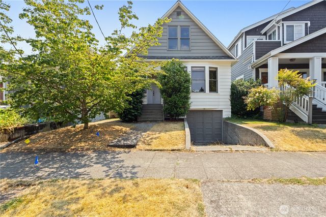 747 N 73rd Street, Seattle, WA 98103