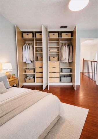 9069 NW 193rd St, Hialeah, FL 33018