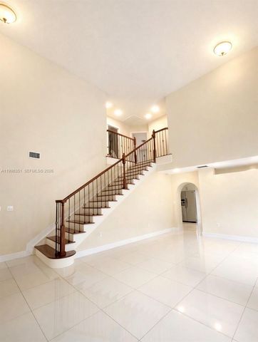 9069 NW 193rd St, Hialeah, FL 33018