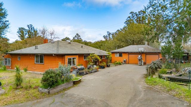 5932 Fredricks Rd, Sebastopol, CA 95472