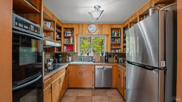 5932 Fredricks Rd, Sebastopol, CA 95472