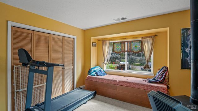 5932 Fredricks Rd, Sebastopol, CA 95472