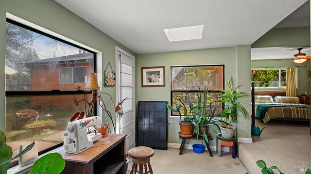 5932 Fredricks Rd, Sebastopol, CA 95472