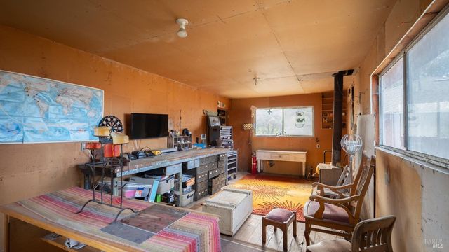 5932 Fredricks Rd, Sebastopol, CA 95472