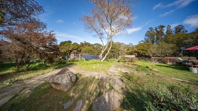 5932 Fredricks Rd, Sebastopol, CA 95472