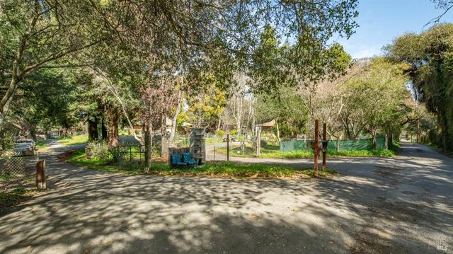 5932 Fredricks Rd, Sebastopol, CA 95472