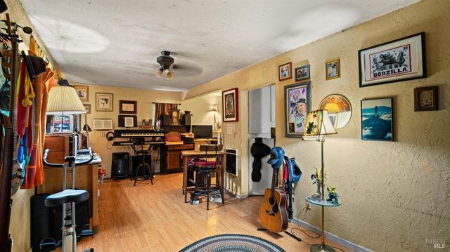 5932 Fredricks Rd, Sebastopol, CA 95472