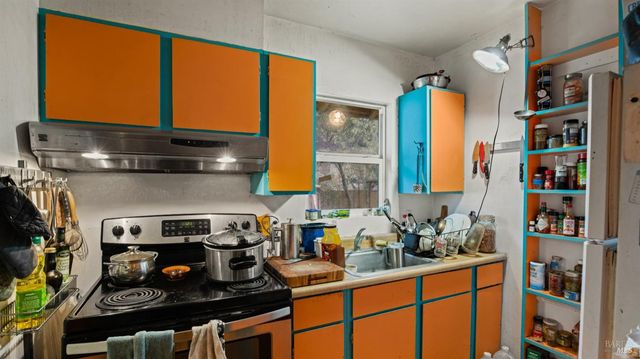 5932 Fredricks Rd, Sebastopol, CA 95472