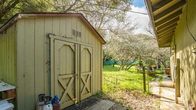 5932 Fredricks Rd, Sebastopol, CA 95472