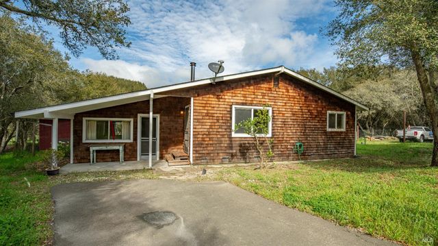 5932 Fredricks Rd, Sebastopol, CA 95472