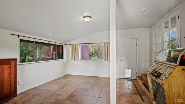 5932 Fredricks Rd, Sebastopol, CA 95472