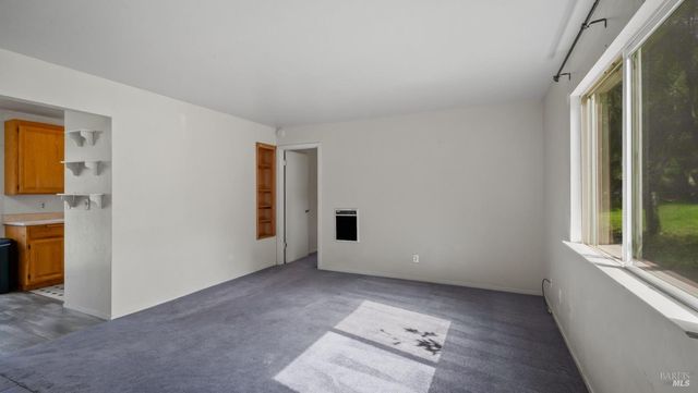 5932 Fredricks Rd, Sebastopol, CA 95472