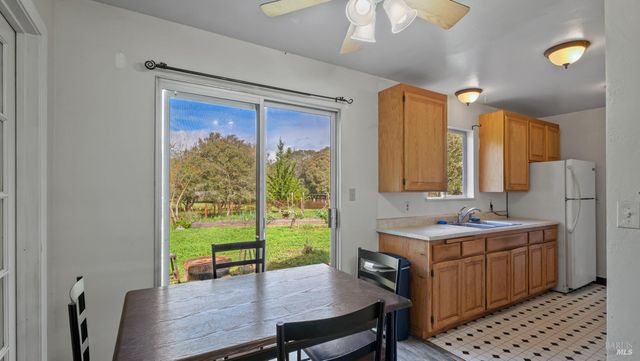 5932 Fredricks Rd, Sebastopol, CA 95472