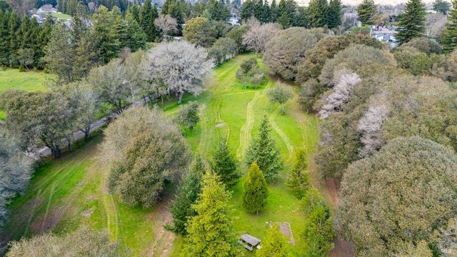 5932 Fredricks Rd, Sebastopol, CA 95472