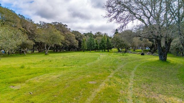 5932 Fredricks Rd, Sebastopol, CA 95472