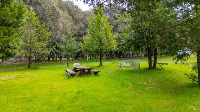 5932 Fredricks Rd, Sebastopol, CA 95472