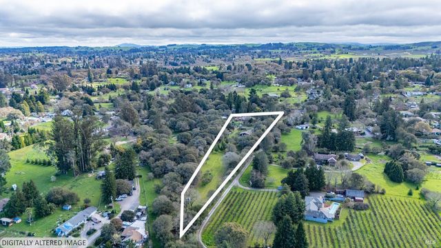 5932 Fredricks Rd, Sebastopol, CA 95472