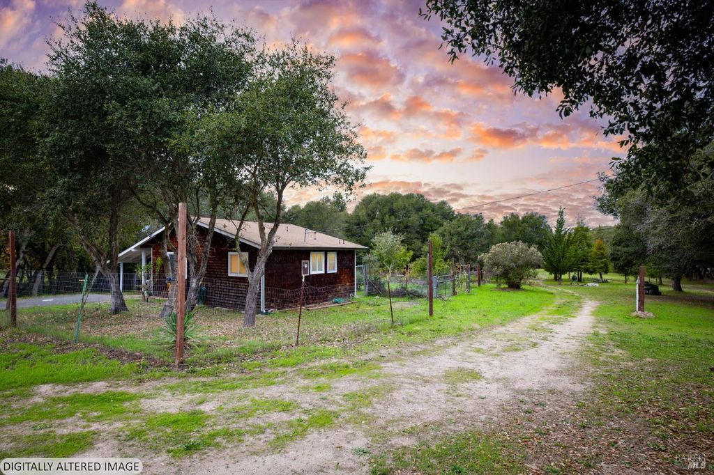5932 Fredricks Rd, Sebastopol, CA 95472