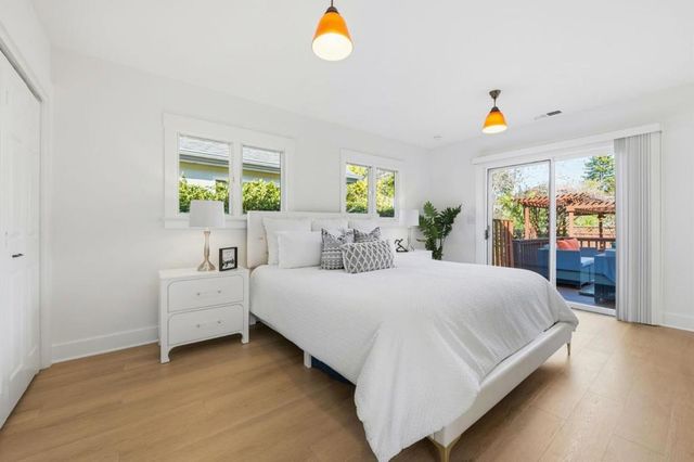 1015 High Street, Palo Alto, CA 94301