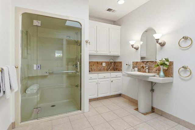 1015 High Street, Palo Alto, CA 94301