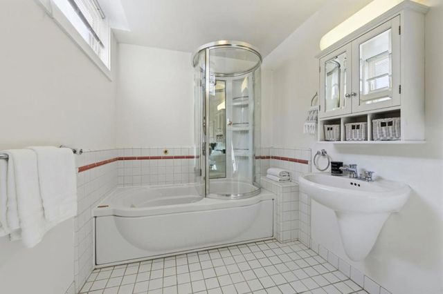 1015 High Street, Palo Alto, CA 94301