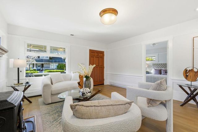 1015 High Street, Palo Alto, CA 94301