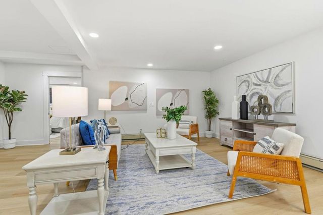 1015 High Street, Palo Alto, CA 94301