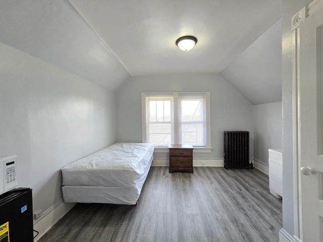 1302 S 11th STREET, Milwaukee, WI 53204